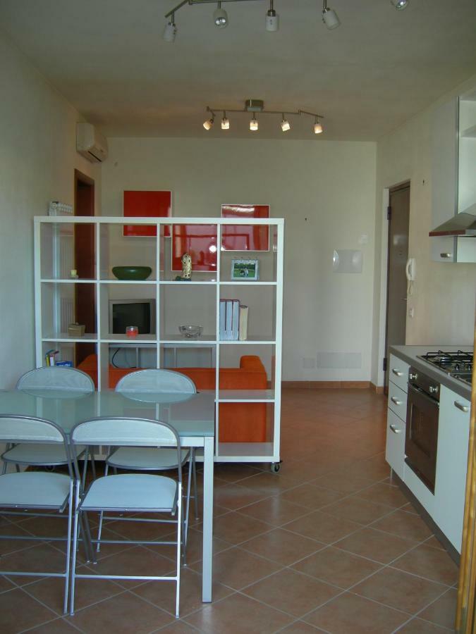 Orange & Mandarin Apartamento Lucca Exterior foto